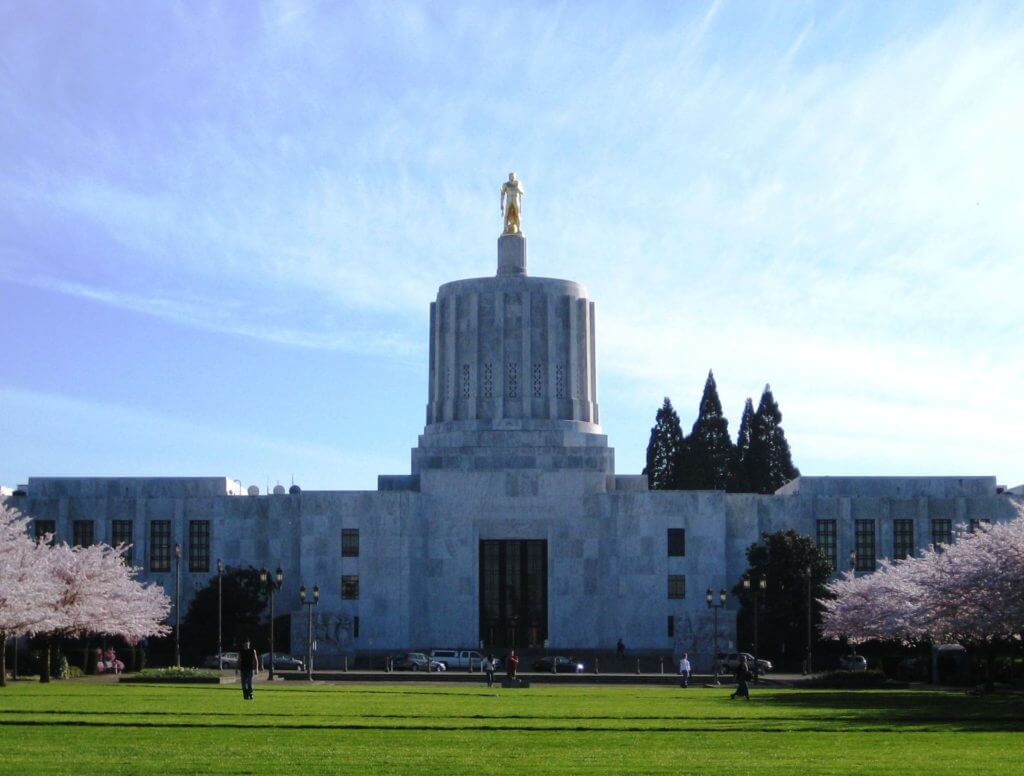 Oregon State Capitol Building in Salem