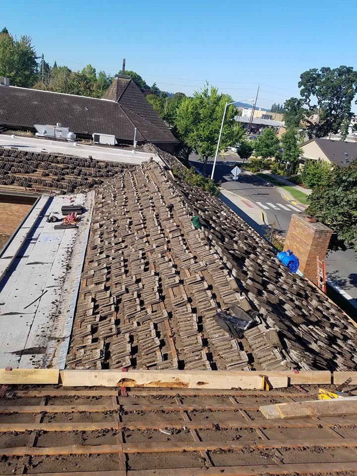 Roof Tear Off Crestwood Il