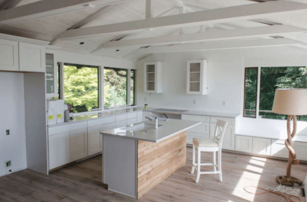 Freshly renovated, modern kitchen